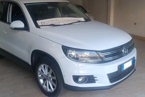 Volkswagen Tiguan 2.0 TDI 140cv - 2015 PREZZO A RI