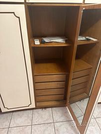 Armadio in legno