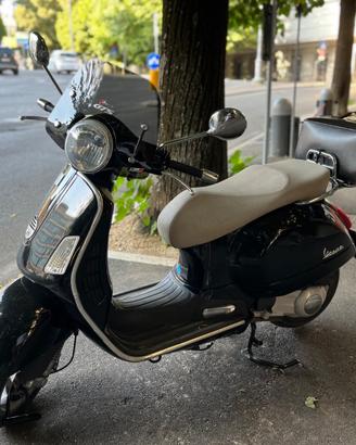 Vespa 250 gts