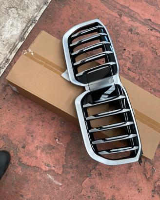 Griglia bmw x1 modello nuovo