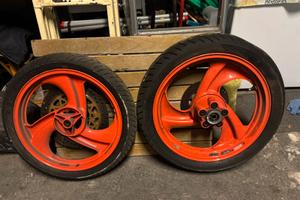 Cerchi ant e post honda nsr 125 anno 91