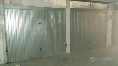 Garage Box 30 mq con Doppio ingresso e Finestre