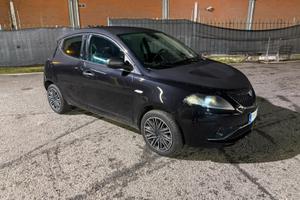 Lancia ypisilon 35000 km