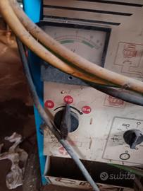 carica batteria avvitatore