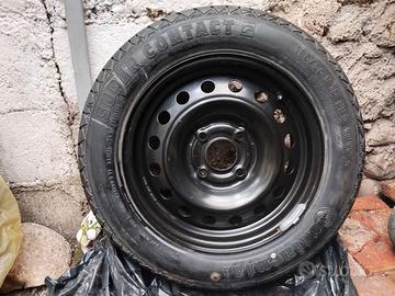 Cerchione con gomma 185\65 R15 4 stagioni