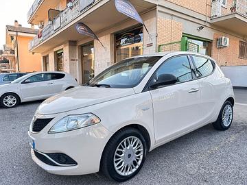 Lancia Ypsilon 1.2 69 CV 5 porte GPL Ecochic Gold