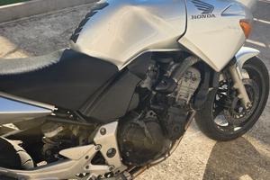 Honda cbf 600s