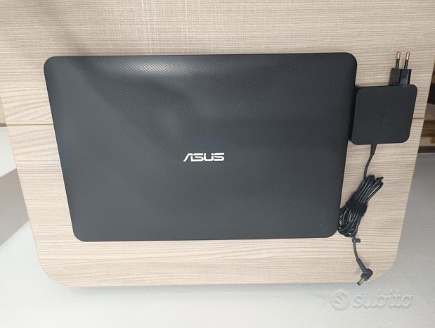 Asus f554l core i3 6 GB di RAM Windows 10 NQ6852