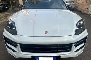 Posche Cayenne Coupe 3.0 V6
