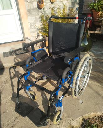 sedia a rotelle Mobily Alto