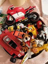 Lotto soprammobili + giochi vari come da foto