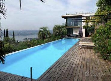 Immobile in asta di 1343 m² con più di 5 locali e 