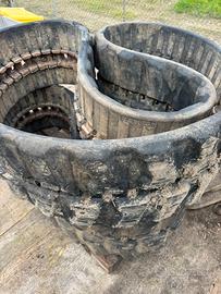 Cingoli in gomma scavatore