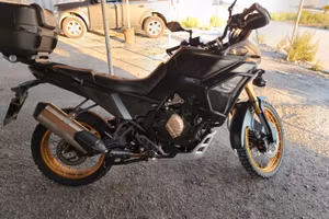 Voge 800 rally