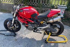 ducati monster 696 plus