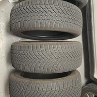 Pneumatici Bridgestone Blizzak LM005 235/55 R18 XL