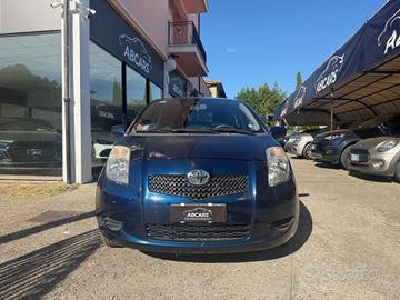 Toyota Yaris 1.0 5 porte Sol