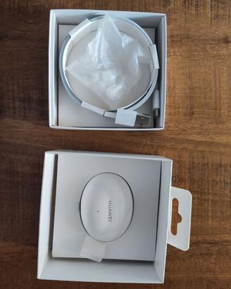 Huawei FreeBuds 4i bianche con custodia e scatola