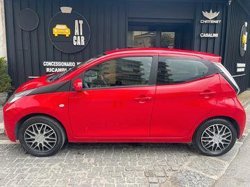 Toyota Aygo 1.0 VVT-i 69 CV 5 porte x-cool