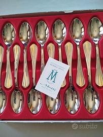 12 cucchiaini con decoro in oro