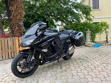 Kawasaki Z1000SX (2017) tourer