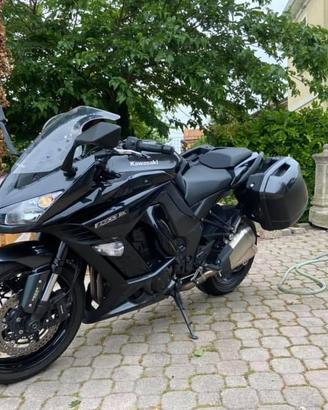 Kawasaki Z1000SX (2017) tourer