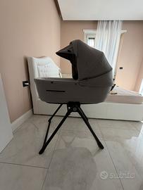🩶 Trio completo – navicella, ovetto e passeggino