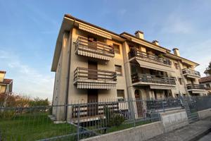 LUMINOSO APPARTAMENTO BICAMERE + STUDIO ALL'ULT...