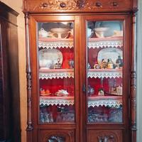 Cristalliera, mobile antico