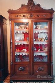 Cristalliera, mobile antico