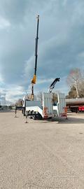 AUTOCARRO CON PIANALE PER TRASPORTO MACCHINE OPERA
