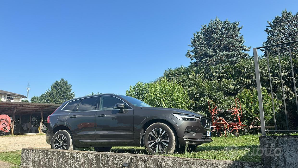 VOLVO XC60 (2017-->)