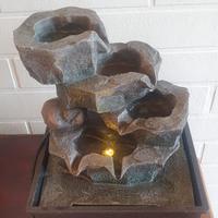 Fontana zen con luce