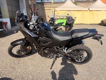 Kawasaki KLE 500 BASE