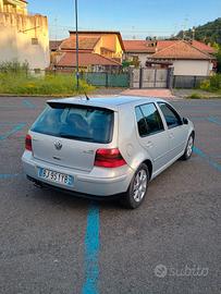 Golf 2.8 V6 4motion | Unicita e Potenza VR6

