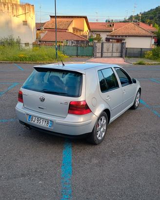 Golf 2.8 V6 4motion | Unicita e Potenza VR6

