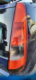 FORD FIESTA 2002 - STOP POSTERIORE DESTRO
