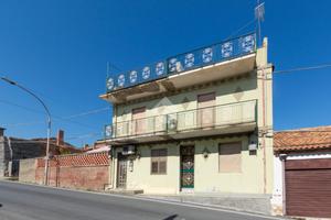 CASA SEMINDIPENDENTE A PACE DEL MELA