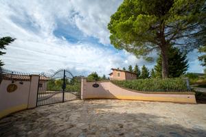 CASA + DEPANDANCE zona Manciano