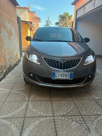 Lancia Ypsilon 2022 1.0hibrid benzina