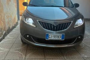 Lancia Ypsilon 2022 1.0hibrid benzina