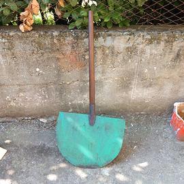 Attrezzo usato in passato nell'agricoltura