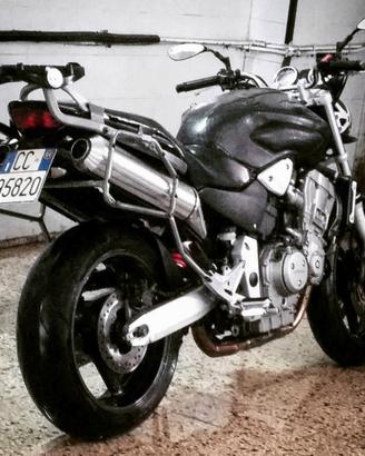 Honda Hornet 900