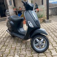 Vespa 50S 2011