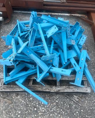 Staffe in ferro