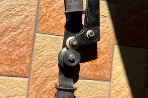 Macchinetta montaggio bordo scudo vespa