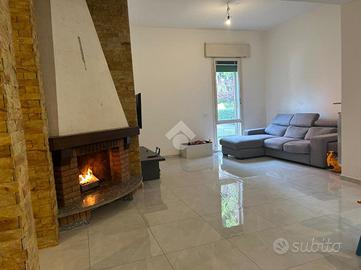 CASA SEMINDIPENDENTE A VENEZIA