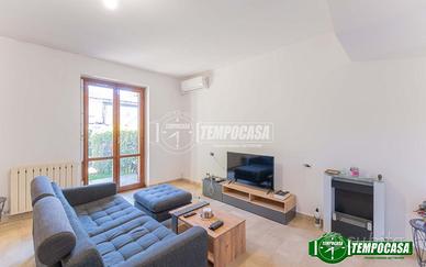 VILLA A SCHIERA IN ZONA STRATEGICA A MAGENTA!