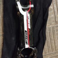 Attacco manubrio Fsa carbon