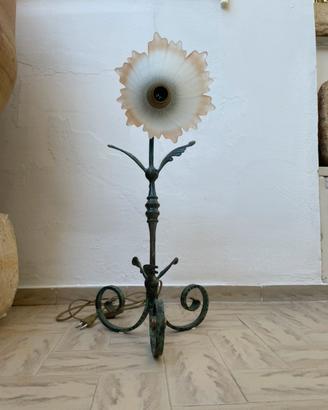 Lampada da tavolo